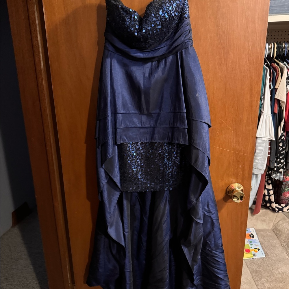 Elegant Navy Blue Strapless Dress
